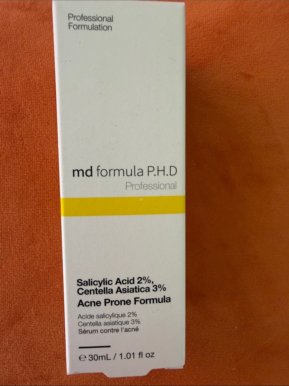 md formula P.H.D Professional Acne Prone Formula - White & Yellow